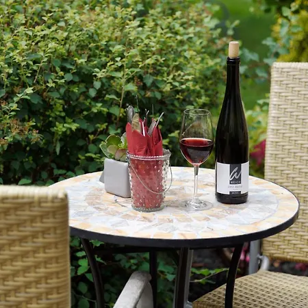 Weingut Weich Отель