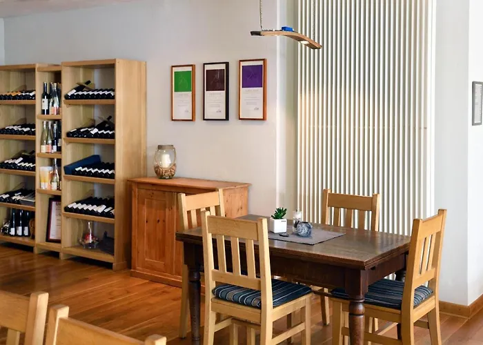 מלון Weingut Weich Riol